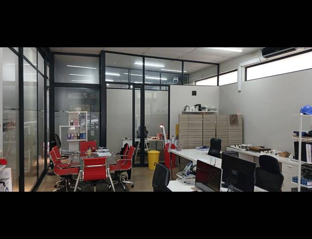 62M² OFFICE TO LET IN PARKWOOD